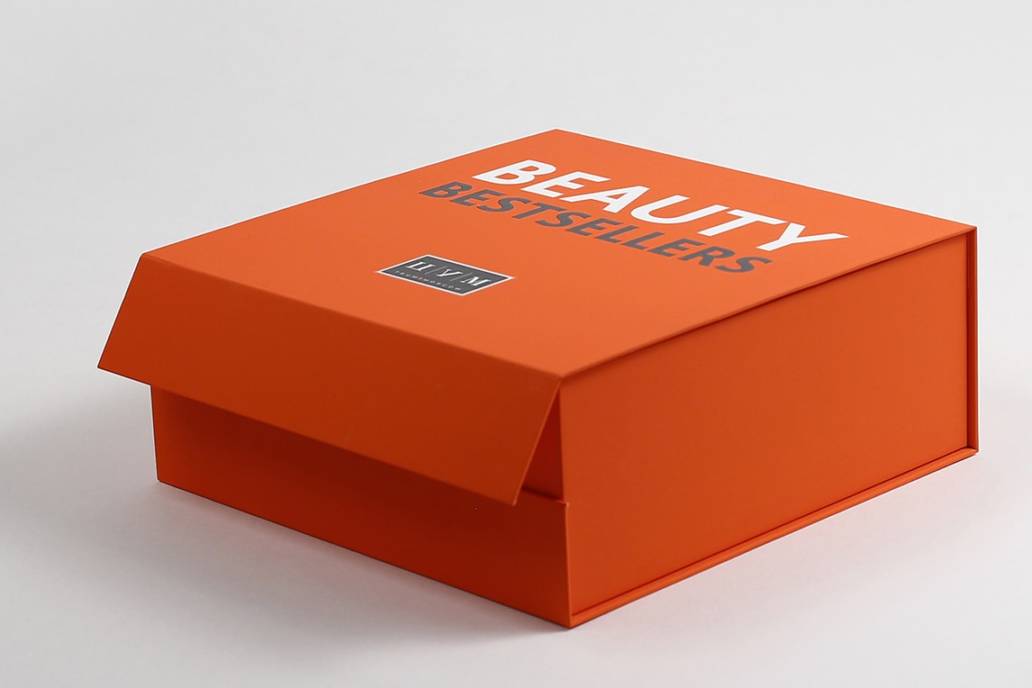 Производство коробок из картона с логотипом на заказ