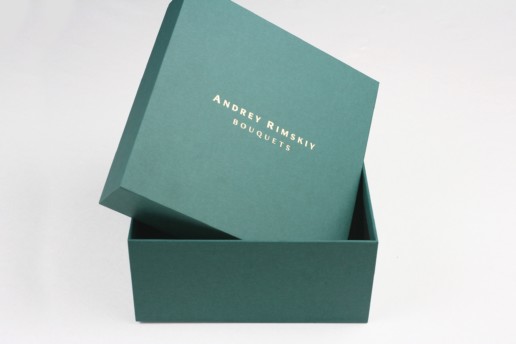 Брендированная подарочная коробка зеленая